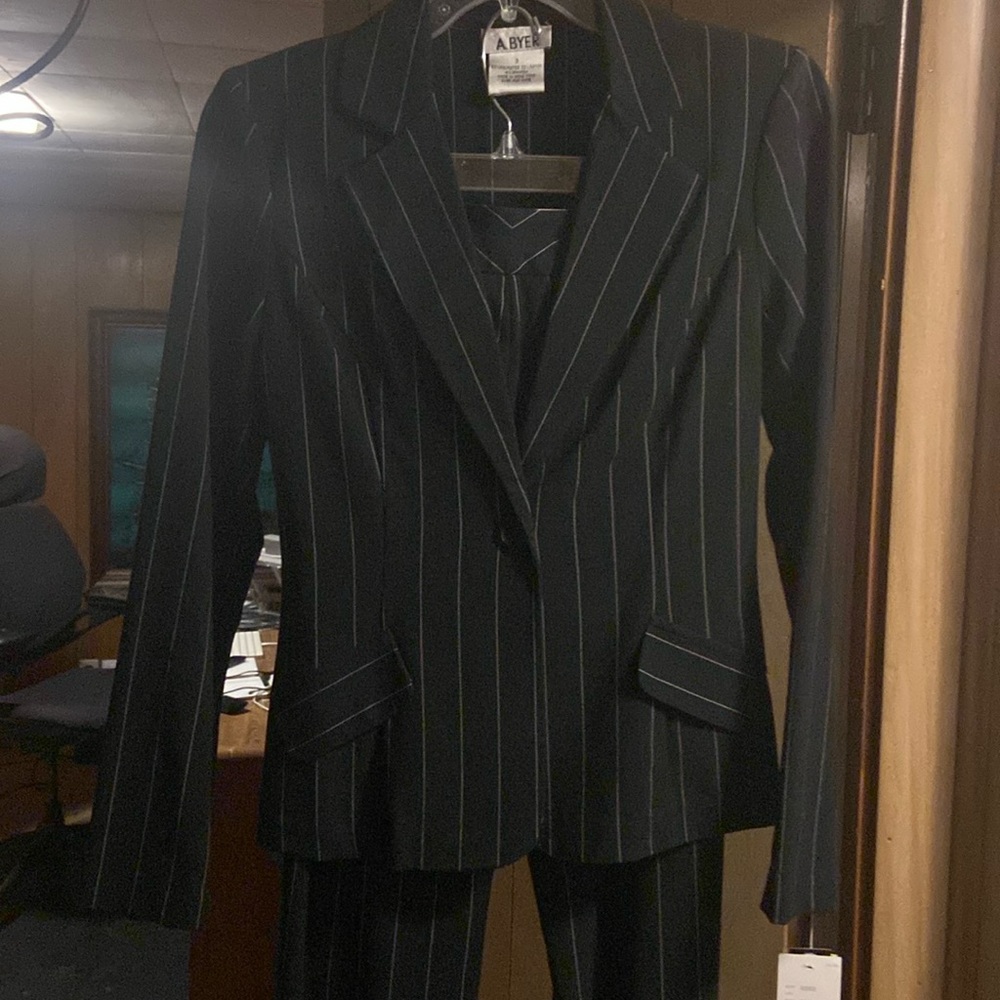 A Byer Young women’s business pant suit